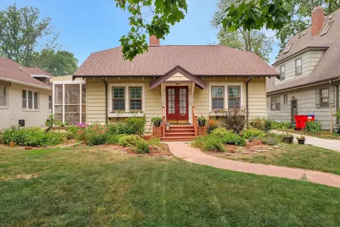1112 W Daniel St, Champaign, IL 61821