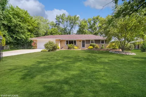 202 W Ridge Ave, Prospect Heights, IL 60070