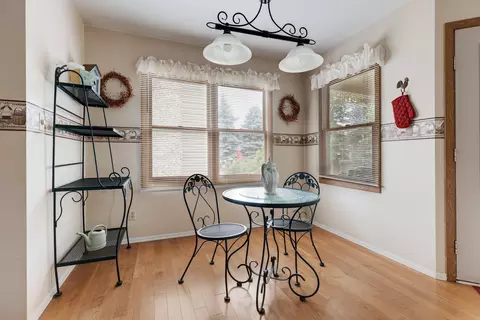 4761 Oregon Trl, Mchenry, IL 60050 photo 9