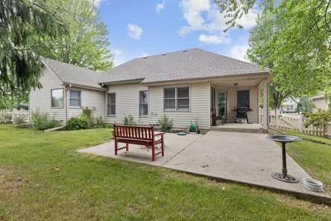 4761 Oregon Trl, Mchenry, IL 60050 photo 18