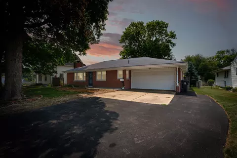 803 W College Ave, Normal, IL 61761 photo 1