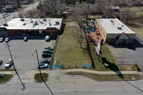 8811 W 95th St, Palos Hills, IL 60465