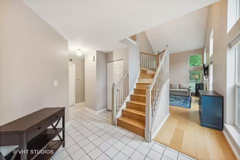 270 Wildspring Ct #8-6, Itasca, IL 60143 photo 2