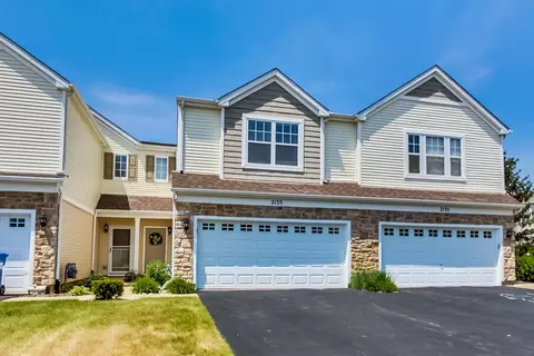 2133 Limestone Ln, Carpentersville, IL 60110