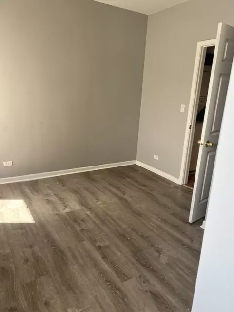2107 E 67th St #206, Chicago, IL 60649 photo 6
