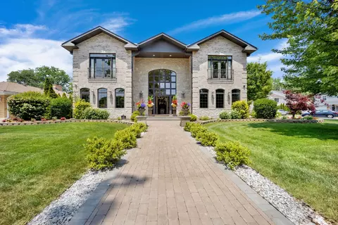 4522 W North Shore Ave, Lincolnwood, IL 60712