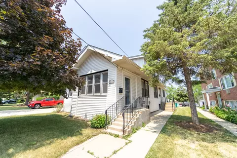 118 E North Ave, Addison, IL 60101