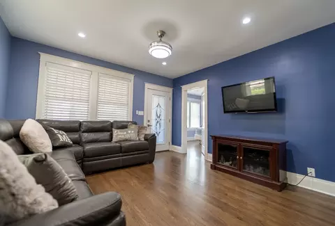 118 E North Ave, Addison, IL 60101 photo 7