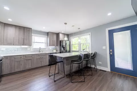118 E North Ave, Addison, IL 60101 photo 16