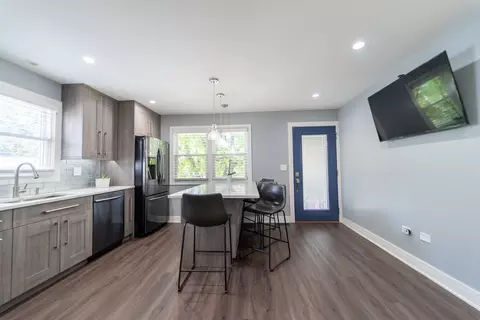 118 E North Ave, Addison, IL 60101 photo 17