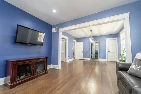 118 E North Ave, Addison, IL 60101 photo 9