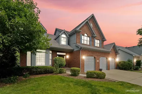 3612 Tall Grass Dr, Naperville, IL 60564