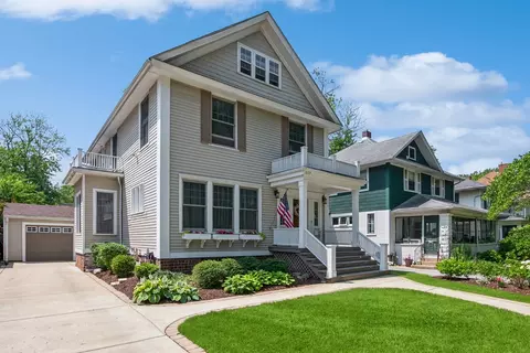 2137 W 110th St, Chicago, IL 60643