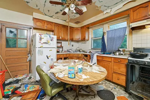 222 W 105th Pl, Chicago, IL 60628 photo 9