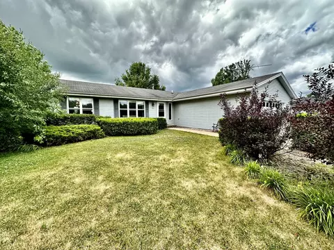 102 Harvest Glenn Dr, Davis Junction, IL 61020