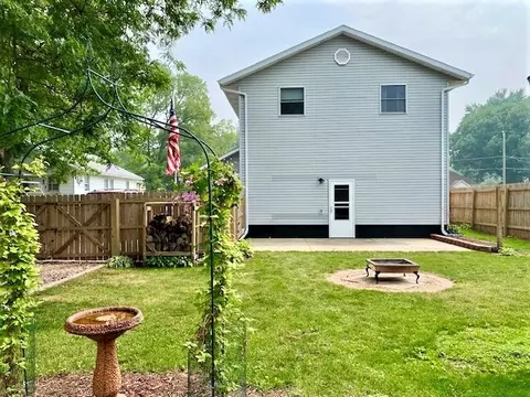 613 E 3rd St, Rock Falls, IL 61071 photo 2