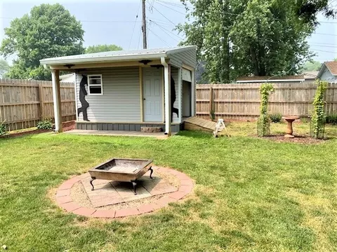 613 E 3rd St, Rock Falls, IL 61071 photo 4