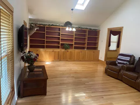301 E Mckinley St, Philo, IL 61864 photo 14