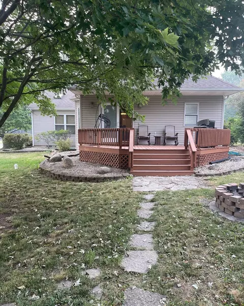 301 E Mckinley St, Philo, IL 61864 photo 4