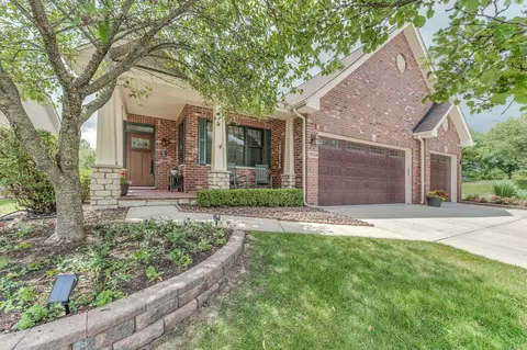 17504 Brook Crossing Dr, Orland Park, IL 60467