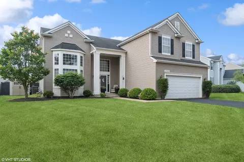 11325 Glenbrook Cir, Plainfield, IL 60585