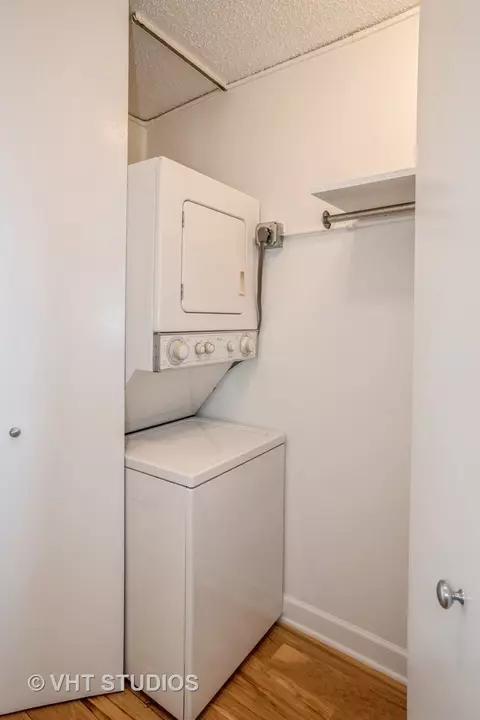 30 E Huron St #3110, Chicago, IL 60611 photo 9