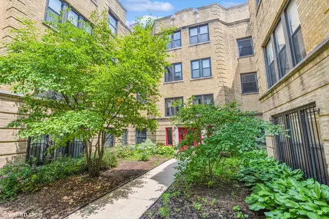 4407 N Sacramento Ave #1A, Chicago, IL 60625