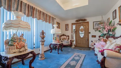 3550 E 107th St, Chicago, IL 60617 photo 5
