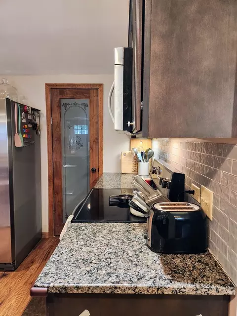 300 Read St, Elburn, IL 60119 photo 6
