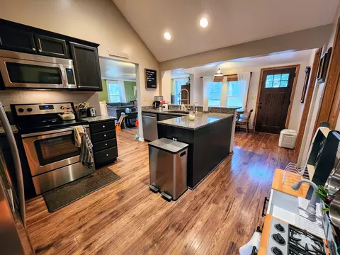 300 Read St, Elburn, IL 60119 photo 5