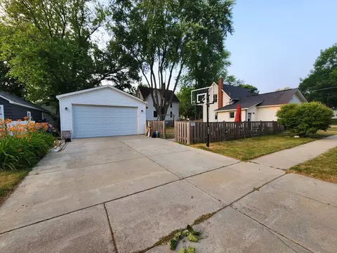 300 Read St, Elburn, IL 60119 photo 9