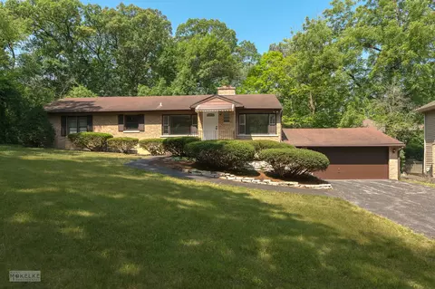 5340 Lee Ave, Downers Grove, IL 60515