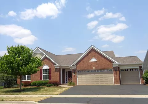 2482 Vista Trl, Elgin, IL 60124