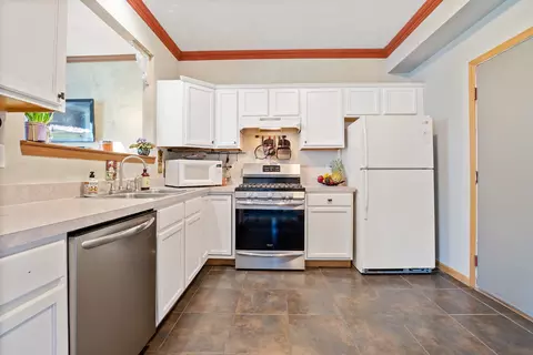 2234 Reflections Dr, Aurora, IL 60502 photo 10