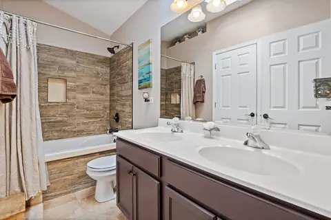 2234 Reflections Dr, Aurora, IL 60502 photo 14