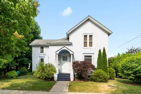 216 S 10th Ave, Saint Charles, IL 60174
