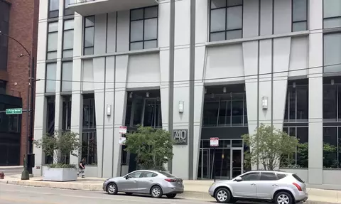 740 W Fulton St #912, Chicago, IL 60661