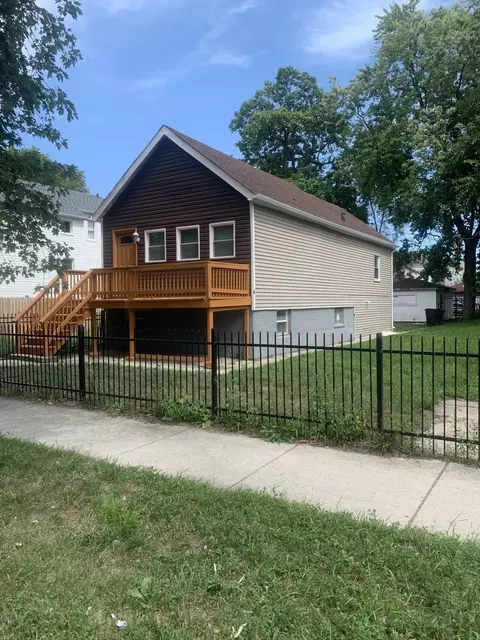 7411 S Blackstone Ave, Chicago, IL 60619