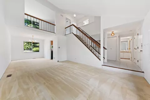 2521 Honeysuckle Ln, Rolling Meadows, IL 60008 photo 7