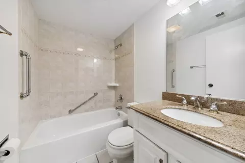 2521 Honeysuckle Ln, Rolling Meadows, IL 60008 photo 18
