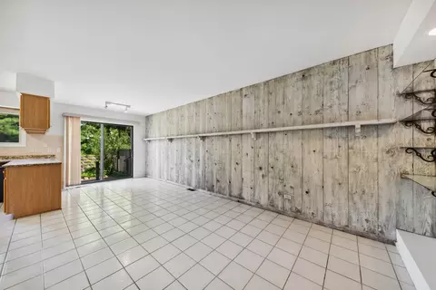 2521 Honeysuckle Ln, Rolling Meadows, IL 60008 photo 11