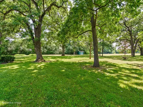 890 Oak Knoll Dr, Lake Forest, IL 60045
