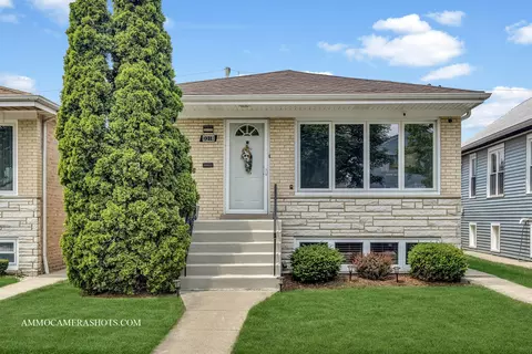 3318 N Overhill Ave, Chicago, IL 60634