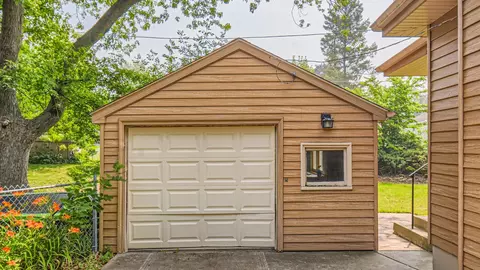 511 S Edison Ave, Elgin, IL 60123 photo 28