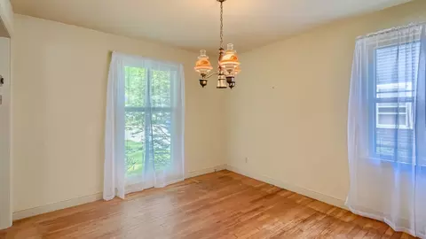 511 S Edison Ave, Elgin, IL 60123 photo 9