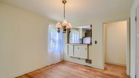 511 S Edison Ave, Elgin, IL 60123 photo 11