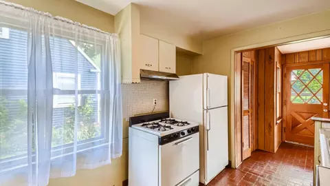511 S Edison Ave, Elgin, IL 60123 photo 13