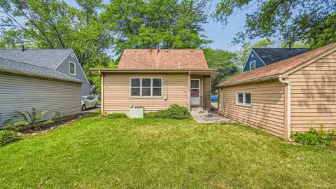 511 S Edison Ave, Elgin, IL 60123 photo 25