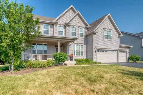 3160 Henry Ln, Lake In The Hills, IL 60156