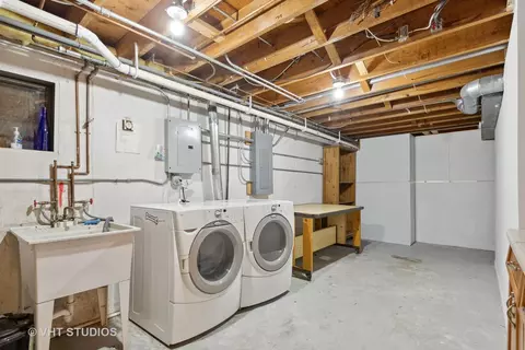 1703 W Rusty Dr, Mount Prospect, IL 60056 photo 14